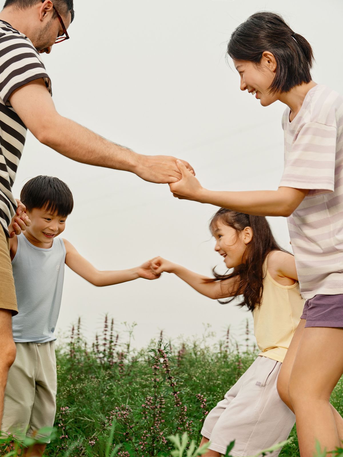 Những kiểu gia đình thế này sẽ âm thầm hủy hoại tương lai của con cái- Ảnh 2. Những kiểu gia đình thế này sẽ âm thầm hủy hoại tương lai của con cái- Ảnh 2.