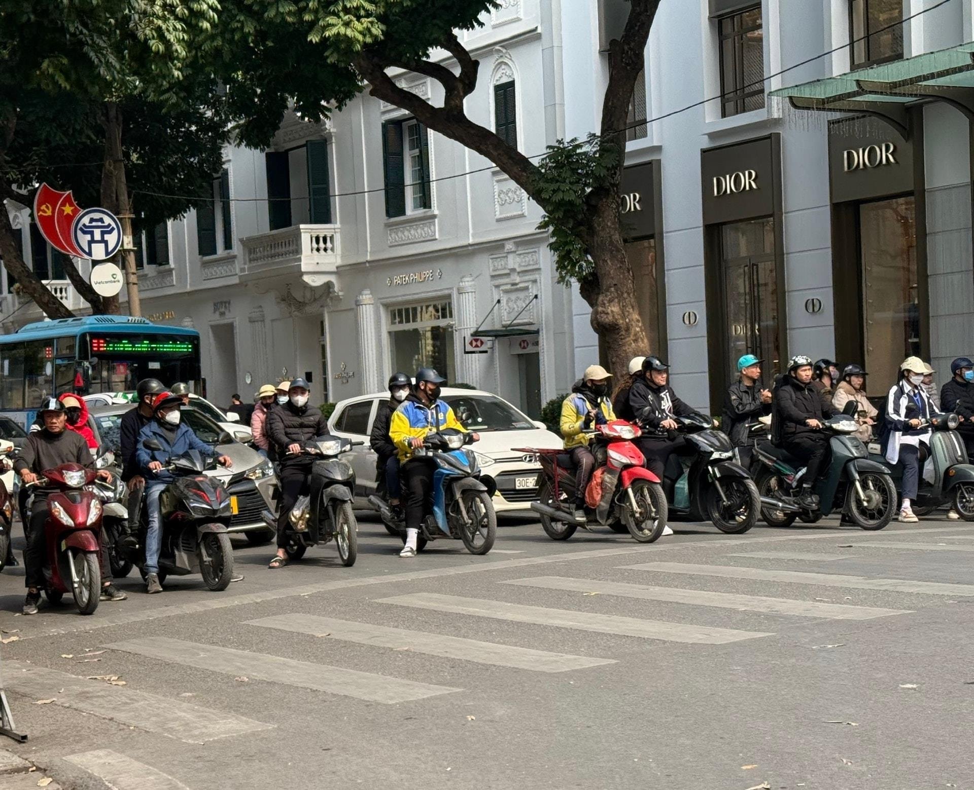 Hệ thống camera AI Hà Nội: Tương lai giao thông thông minh và an toàn - Ảnh 1.