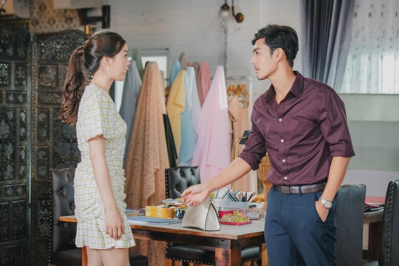 11h đêm thấy tôi đang nấu nướng "hầu hạ chồng", bố ruột liền cầm xô nước lạnh hất thẳng mặt con rể, còn tuyên bố một câu sắc lạnh - Ảnh 1. 11h đêm thấy tôi đang nấu nướng "hầu hạ chồng", bố ruột liền cầm xô nước lạnh hất thẳng mặt con rể, còn tuyên bố một câu sắc lạnh - Ảnh 1.