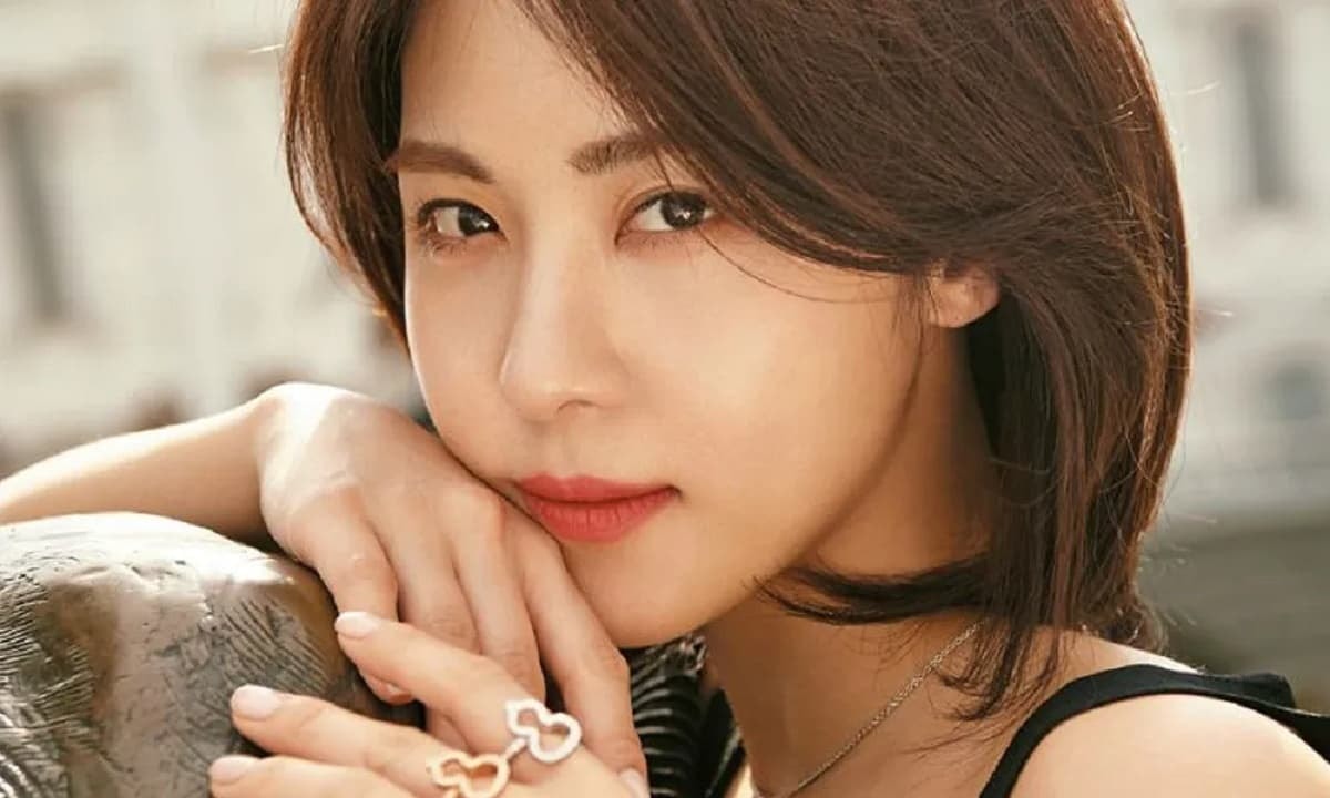 ha-ji-won2-1739322548730-1739322548920489382996.jpg