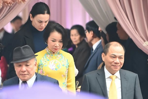 “Của chồng công vợ”: Những cặp vợ chồng tỷ phú giàu nhất Việt Nam gồm những ai? - Ảnh 2.