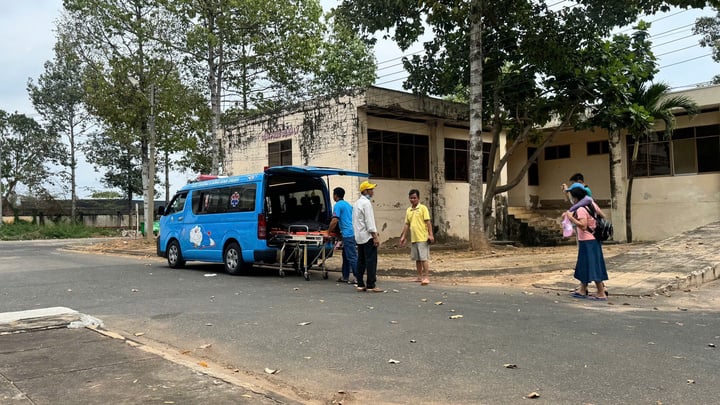 Đi du lịch với trường, nam sinh đuối nước ở biển Phan Thiết - Ảnh 1.