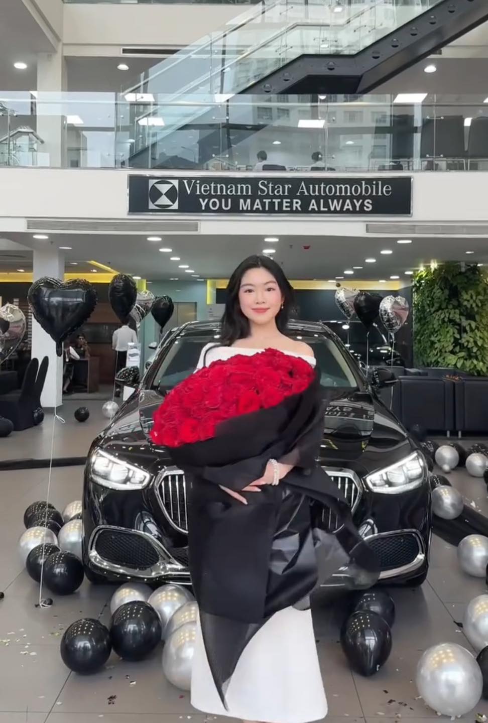 Lọ Lem lên tiếng làm rõ 1 điều giữa ồn ào &quot;lấy đâu ra hơn 7 tỷ mà mua Maybach ở tuổi 19&quot; - Ảnh 8.