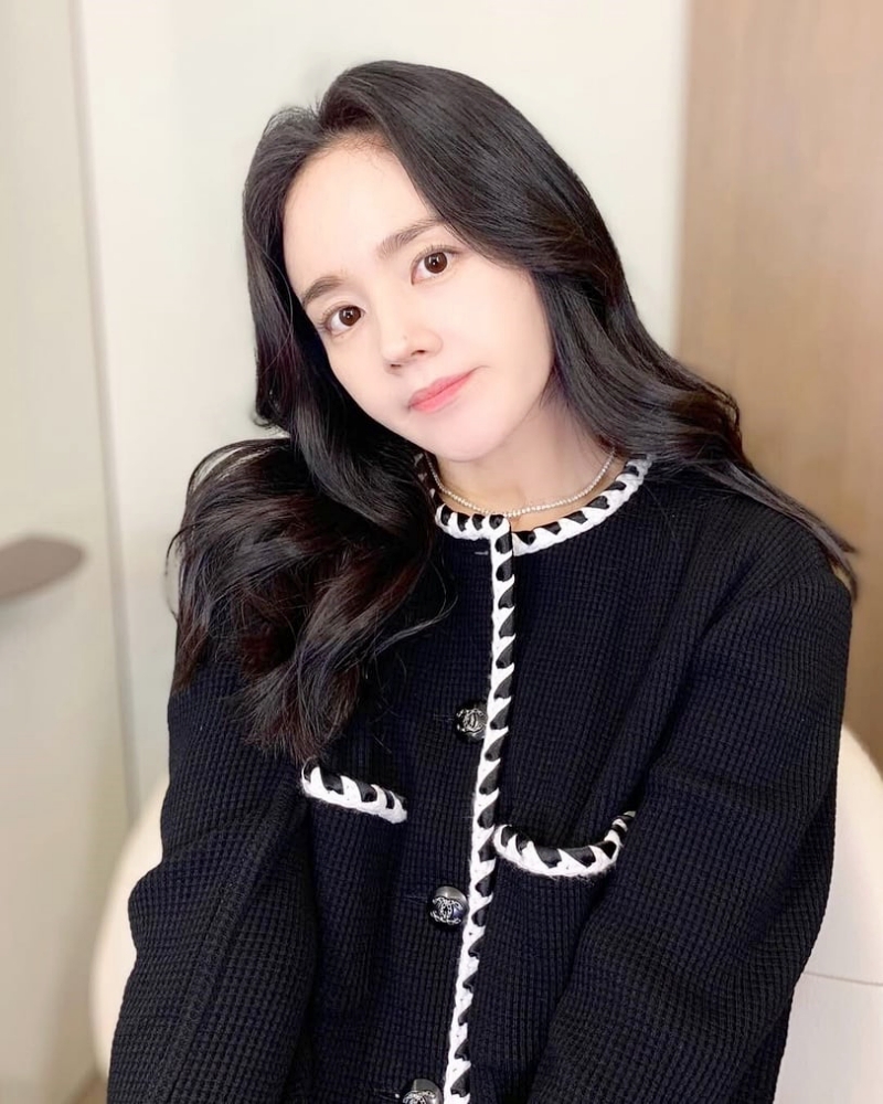 "Mỹ nhân mặt mộc đẹp nhất Hàn Quốc" lộ ảnh góc mũi đẹp rụng rời, từng tự nhận da xấu nhưng không ai tin  - Ảnh 6.