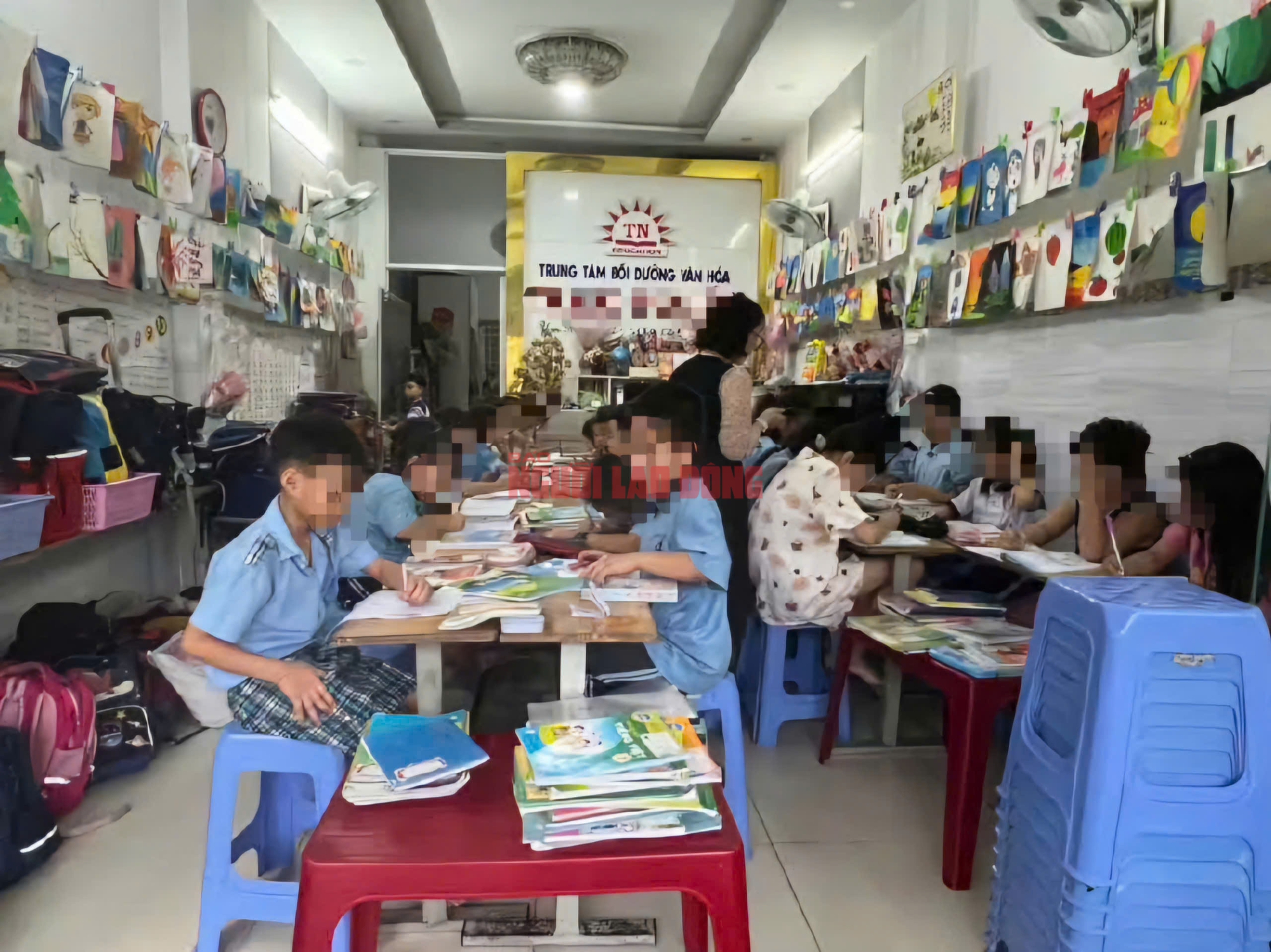 Muôn kiểu lách để dạy thêm cho học sinh tiểu học ở TP HCM- Ảnh 3. Muôn kiểu lách để dạy thêm cho học sinh tiểu học ở TP HCM- Ảnh 3.