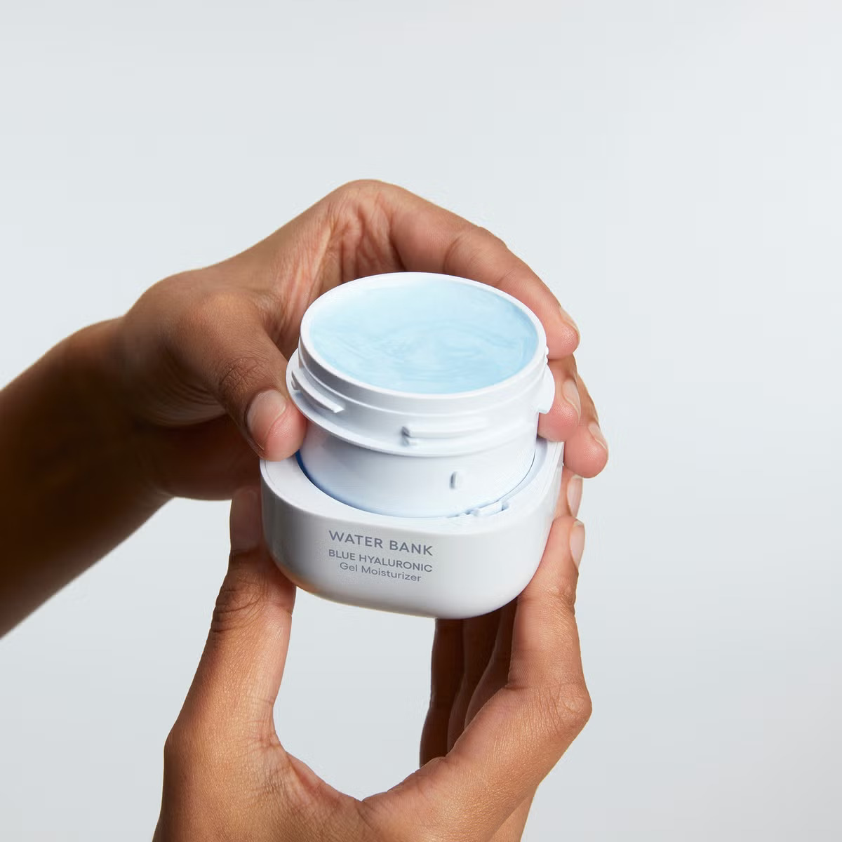 5 lọ kem dưỡng dạng gel dành cho mùa nồm: Bôi xong da căng mướt, không sợ bít tắc lỗ chân lông - Ảnh 6. 5 lọ kem dưỡng dạng gel dành cho mùa nồm: Bôi xong da căng mướt, không sợ bít tắc lỗ chân lông - Ảnh 6.