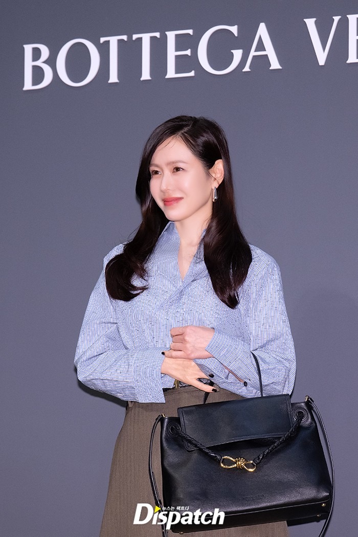 Son Ye Jin trẻ đẹp bất bại nhưng thứ cô diện đi sự kiện mới hay- Ảnh 4.