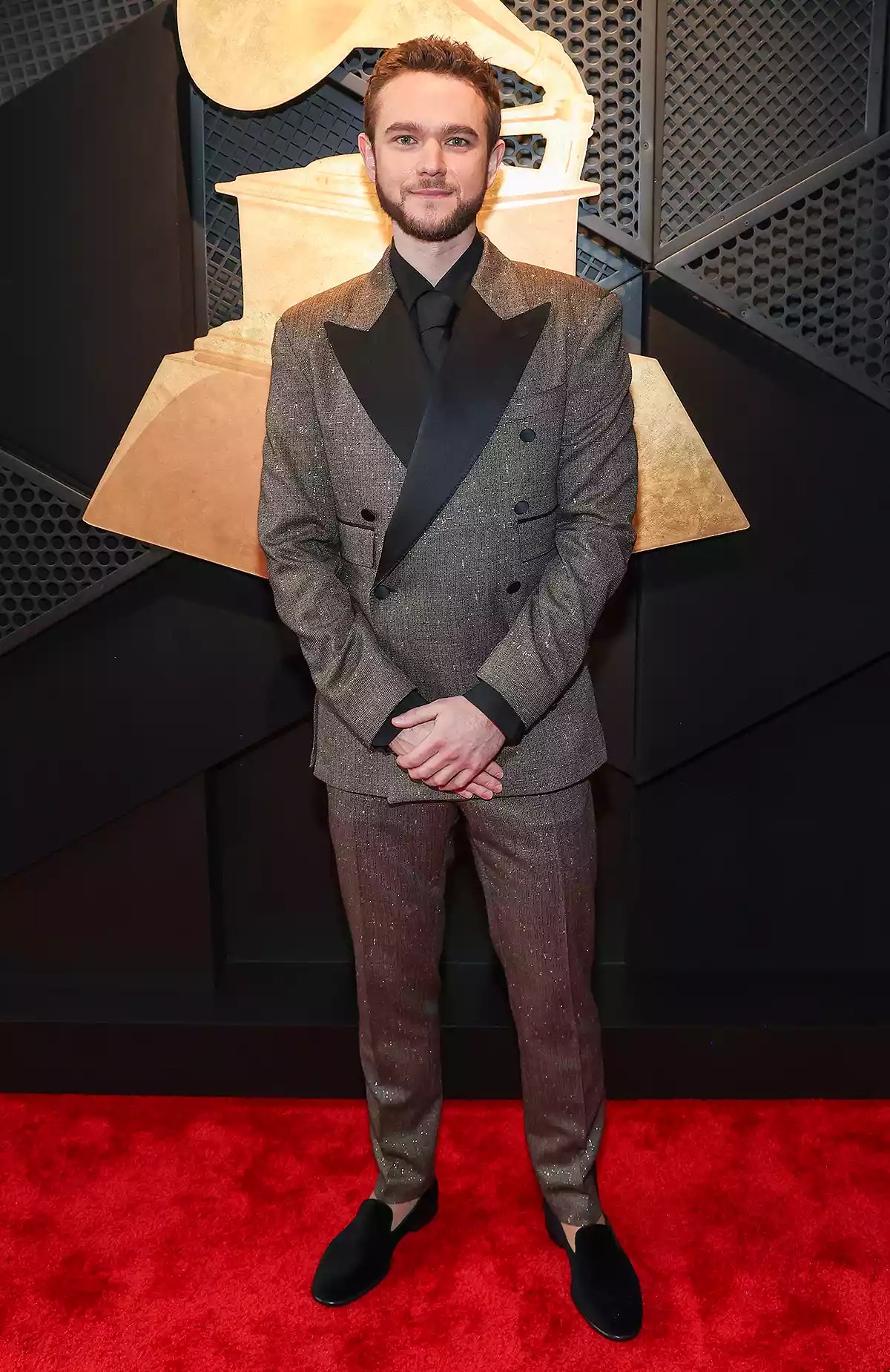 zedd-grammys-2025-arrivals-0202-1738550392503-17385503925861362158112.jpg