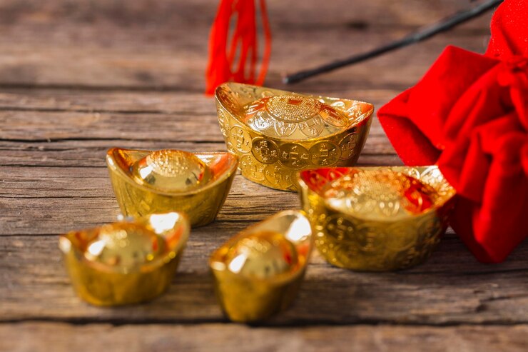 Ngày vía Thần Tài, mẹ chồng bắt tôi đứng đợi cả tiếng để mua được một lượng vàng, rồi tất tả đi tặng cho người tôi không ngờ tới - Ảnh 1. Ngày vía Thần Tài, mẹ chồng bắt tôi đứng đợi cả tiếng để mua được một lượng vàng, rồi tất tả đi tặng cho người tôi không ngờ tới - Ảnh 1.