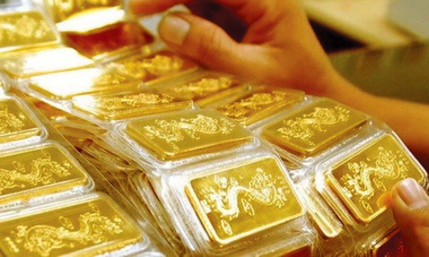 Lo sợ ngày vía Thần Tài, vàng tăng giá lên 100 triệu/lượng, chồng đưa ra quyết định làm tôi giật mình tuột tay rơi cả mâm cơm - Ảnh 1. Lo sợ ngày vía Thần Tài, vàng tăng giá lên 100 triệu/lượng, chồng đưa ra quyết định làm tôi giật mình tuột tay rơi cả mâm cơm - Ảnh 1.
