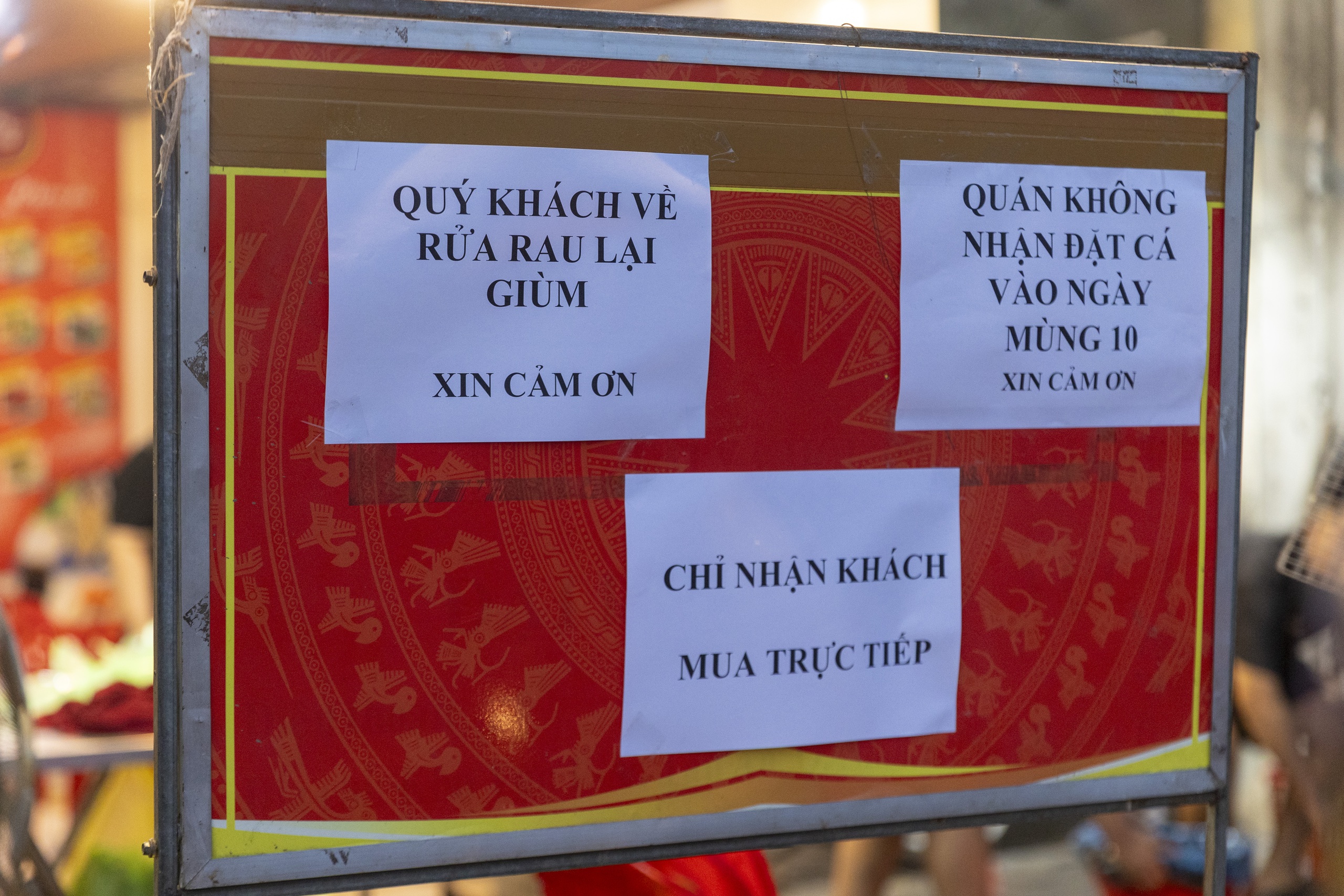 Ngày vía Thần Tài: Bán hơn 700 con cá lóc nướng trong 1 buổi sáng ở Cần Thơ, lượng khách giảm so với cùng kì mọi năm - Ảnh 4.