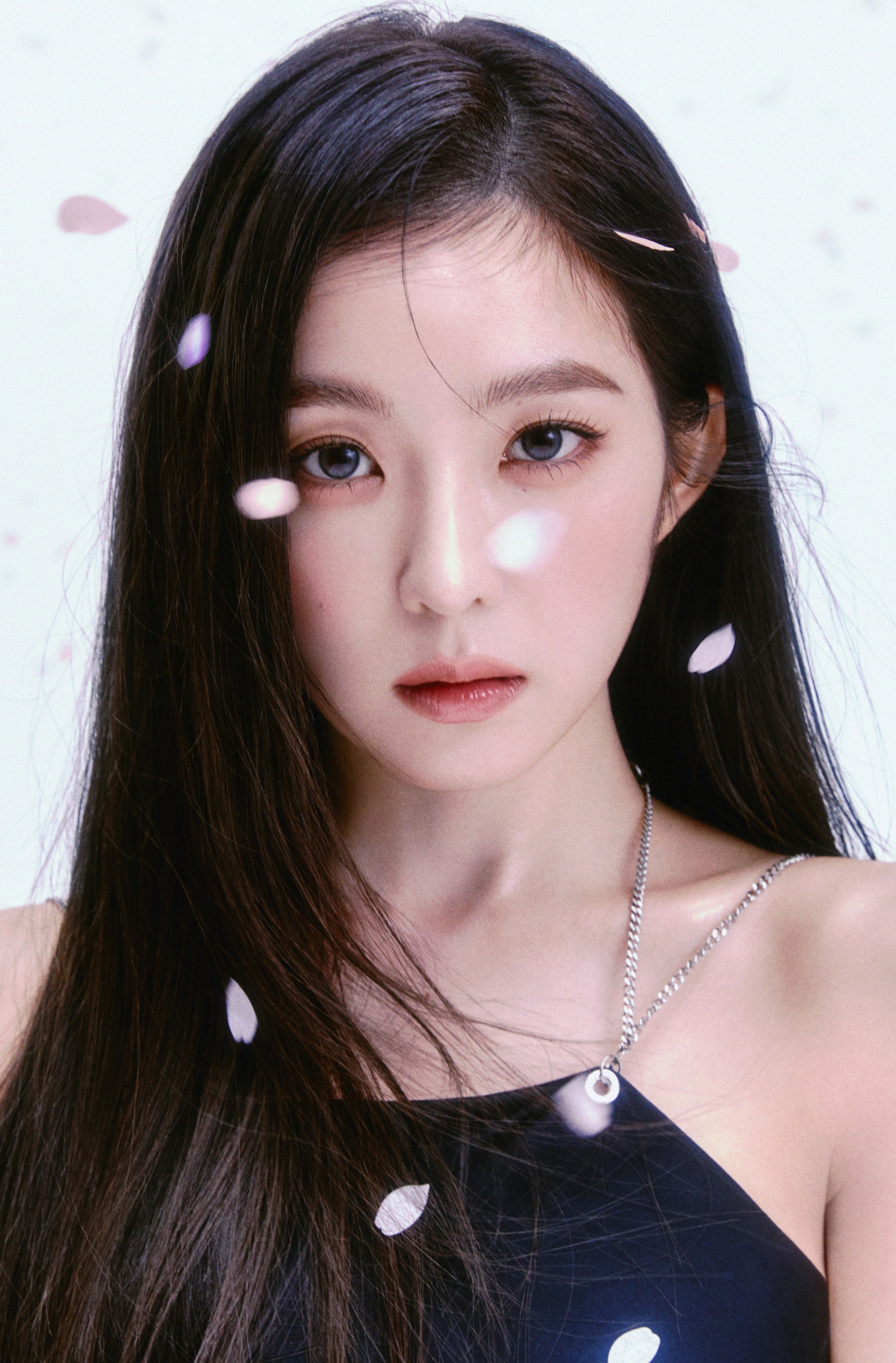 red-velvet-irene-the-1st-mini-album-like-a-flower-image-v0-w9p2ex62iv1e1-1738996484547132582237-1739003480291-1739003480406551842508.jpg