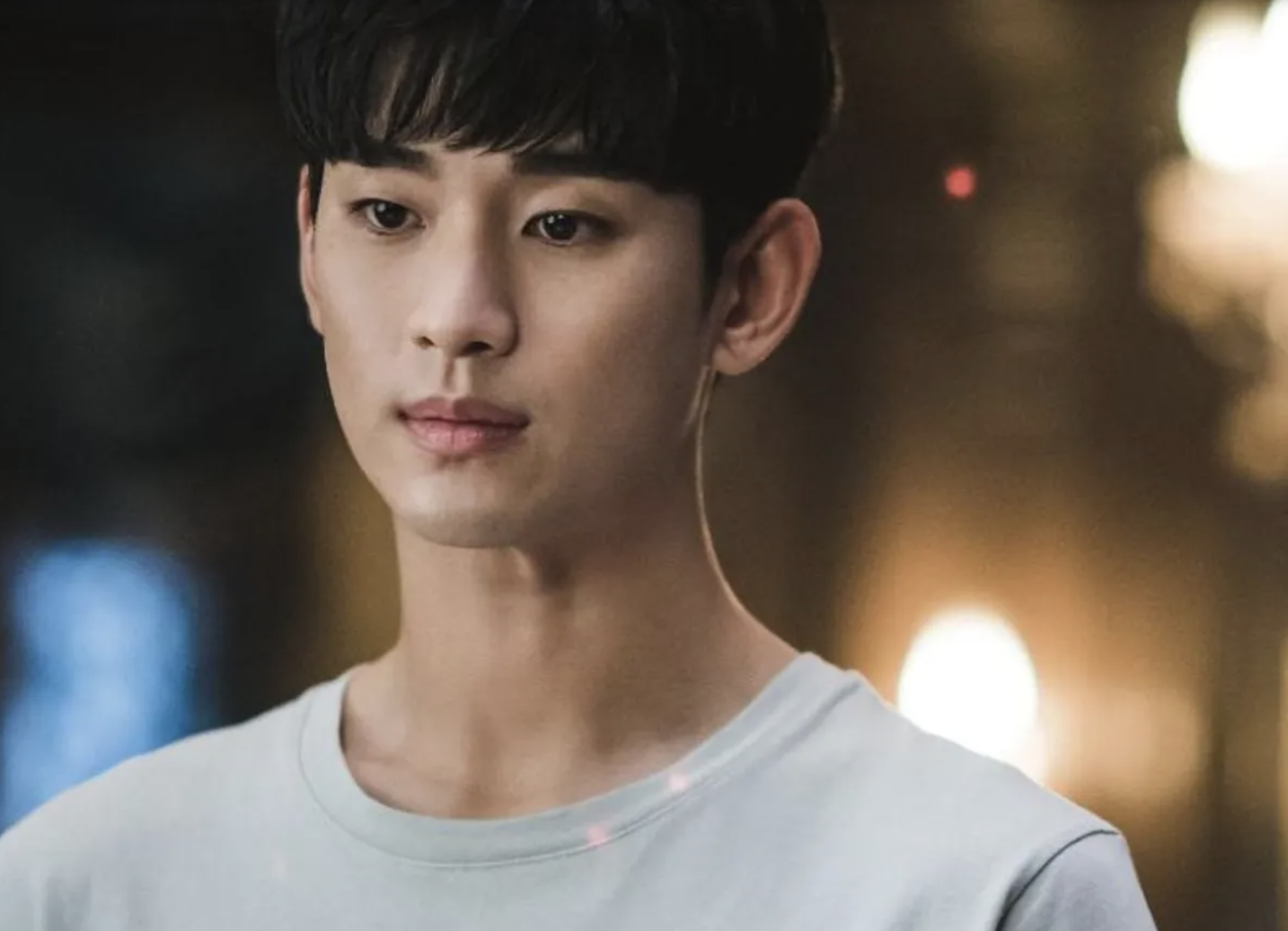 Sốc với số tiền Kim Soo Hyun kiếm được - Ảnh 2.