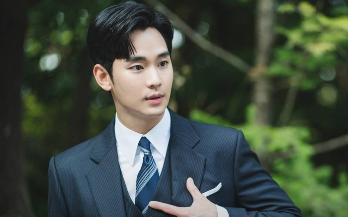 Tin chấn động giữa đêm: Kim Soo Hyun bị nộp đơn tố cáo quan hệ tình dục với trẻ vị thành niên? - Ảnh 2.