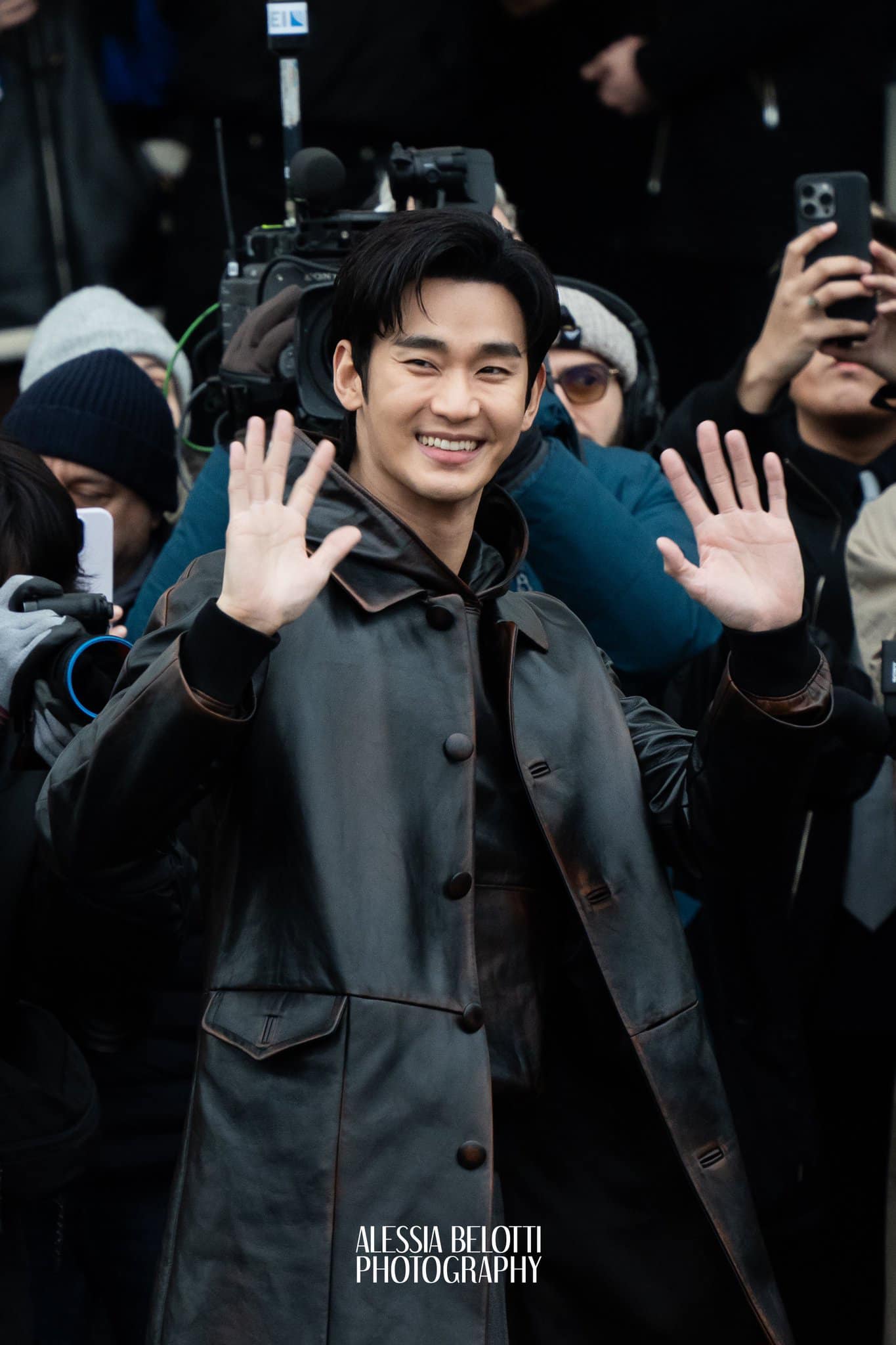 Kim Soo Hyun và Prada: Ai 