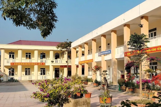 Đình chỉ cô giáo ở Thanh Hóa tự ý cắt tóc học sinh - Ảnh 1. Đình chỉ cô giáo ở Thanh Hóa tự ý cắt tóc học sinh - Ảnh 1.