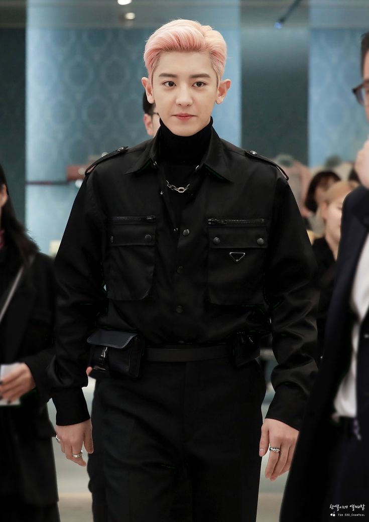 Kim Soo Hyun và Prada: Ai 