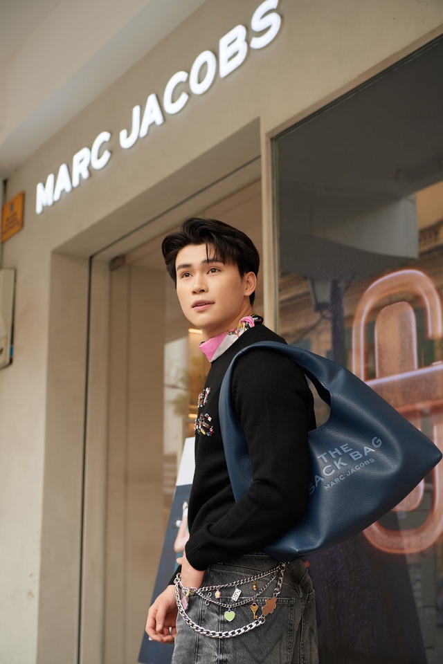 Doãn Hải My, Mẫn Tiên và dàn KOL nổi tiếng cùng đón chào mẫu túi Marc Jacobs The Dual cực hot- Ảnh 7. Doãn Hải My, Mẫn Tiên và dàn KOL nổi tiếng cùng đón chào mẫu túi Marc Jacobs The Dual cực hot- Ảnh 7.