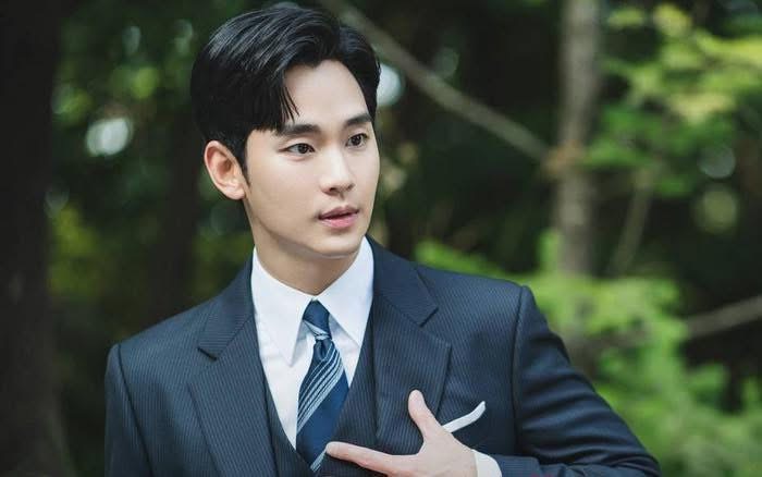 3 bức ảnh và 1 video chấn động của Kim Soo Hyun chuẩn bị lên sóng - Ảnh 1.