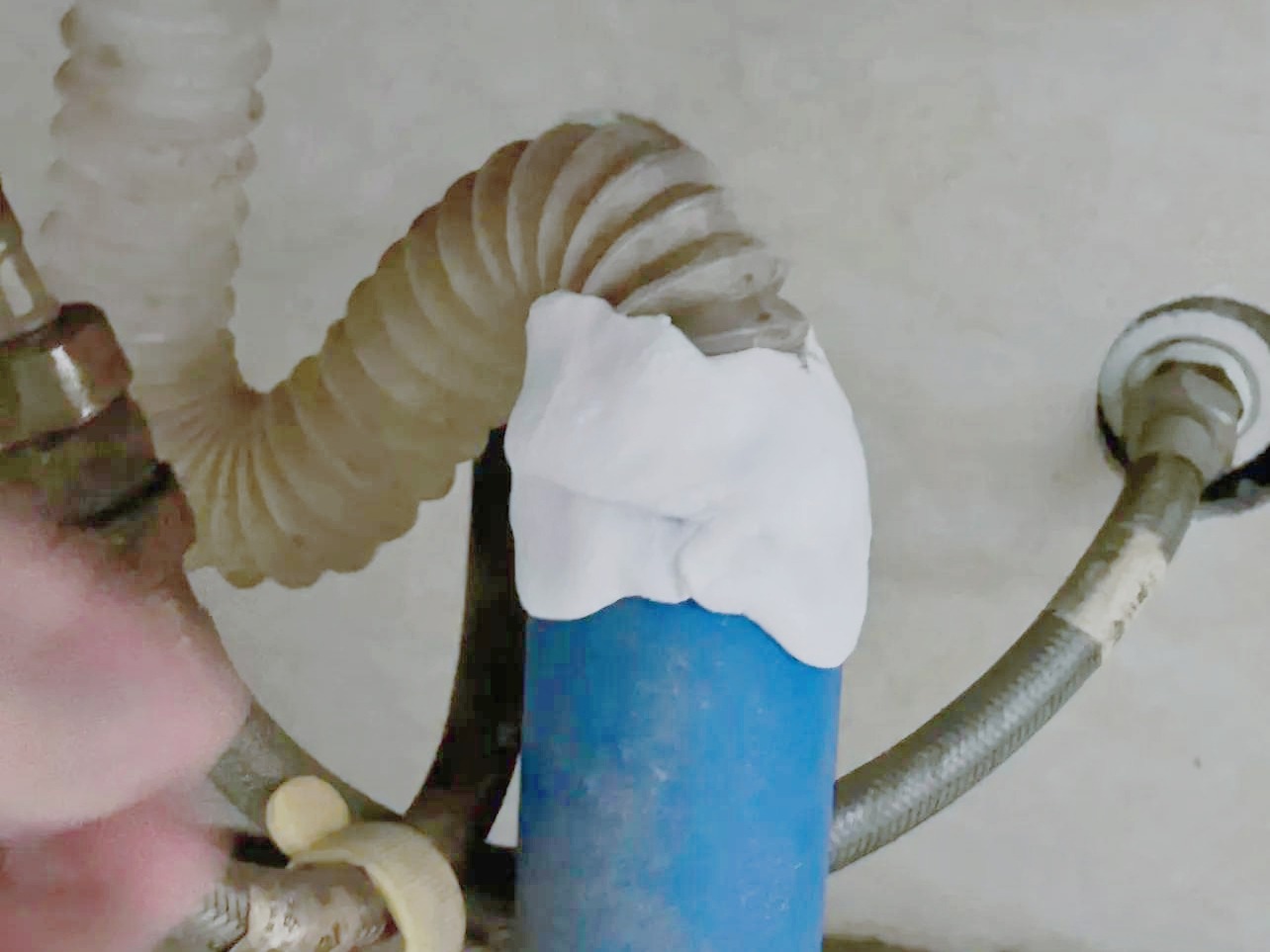 Ám ảnh nhà vệ sinh hôi rình suốt 2 năm, tôi hối hận vì không biết 4 mẹo xử lý sớm- Ảnh 4. Ám ảnh nhà vệ sinh hôi rình suốt 2 năm, tôi hối hận vì không biết 4 mẹo xử lý sớm- Ảnh 4.