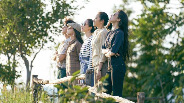 Đến tuổi trung niên, tôi nhận ra: Giản đơn là hạnh phúc, vòng tròn giao thiệp nhỏ lại, cuộc sống càng thêm ý nghĩa- Ảnh 2.