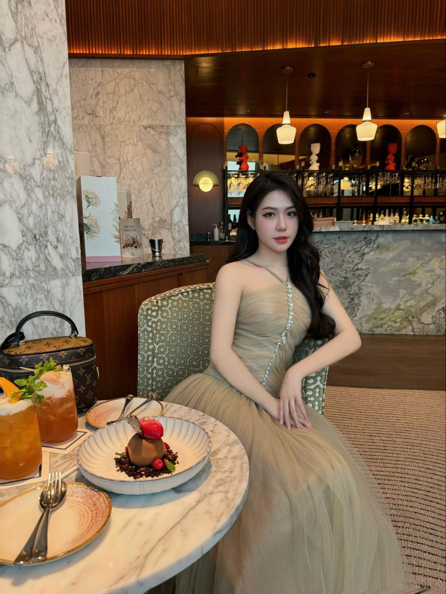 Cô gái 9X chia sẻ góc khuất nghề Idol Live: Thu nhập trăm triệu nhưng thường xuyên nhận bình luận khiếm nhã - Ảnh 1. Cô gái 9X chia sẻ góc khuất nghề Idol Live: Thu nhập trăm triệu nhưng thường xuyên nhận bình luận khiếm nhã - Ảnh 1.