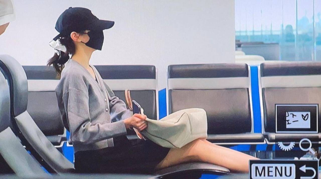 Bức hình phản chiếu hào quang của công chúa Kpop - Ảnh 3. Bức hình phản chiếu hào quang của công chúa Kpop - Ảnh 3.