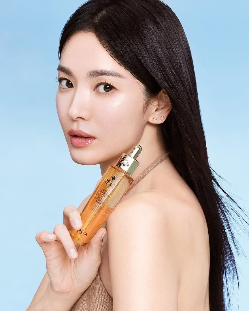 Song Hye Kyo dùng serum ngừa lão hóa gần 5 triệu nhưng có bản dupe giá bằng 1/10 để bạn &quot;đu&quot; theo - Ảnh 3.