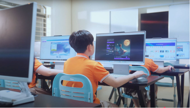 Học phí chưa đến 6 triệu/tháng, con được học AI, Robot ngay từ lớp 1 - Ảnh 2. Học phí chưa đến 6 triệu/tháng, con được học AI, Robot ngay từ lớp 1 - Ảnh 2.