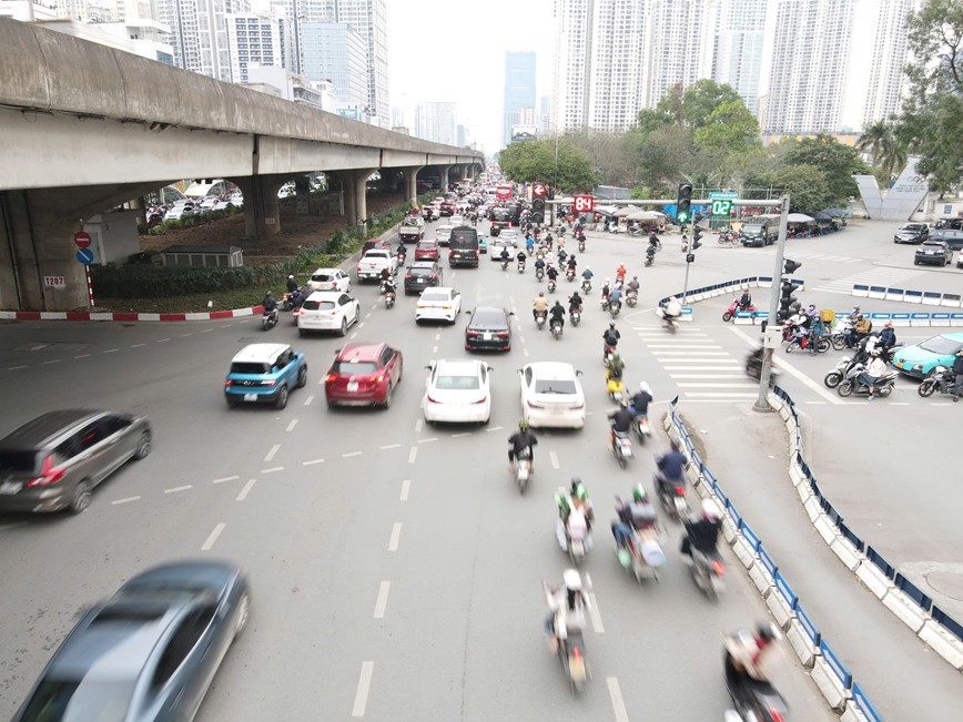 Hà Nội điều chỉnh lại giao thông nút Lê Văn Lương - Khuất Duy Tiến - Tố Hữu - Ảnh 1.