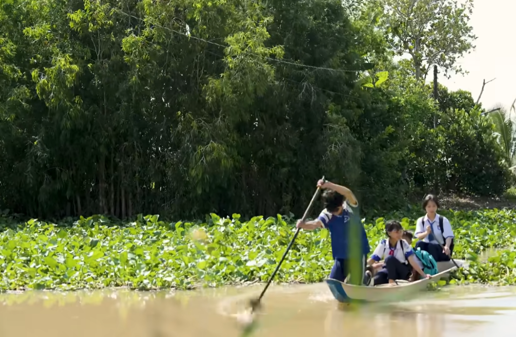 Cha mẹ bỏ đi tìm hạnh phúc riêng, 4 đứa trẻ bơ vơ tự chăm lấy nhau và câu hỏi đắng ngắt: &quot;Tại sao cha mẹ chỉ biết đẻ mà không biết nuôi dạy tụi con?&quot;- Ảnh 5.