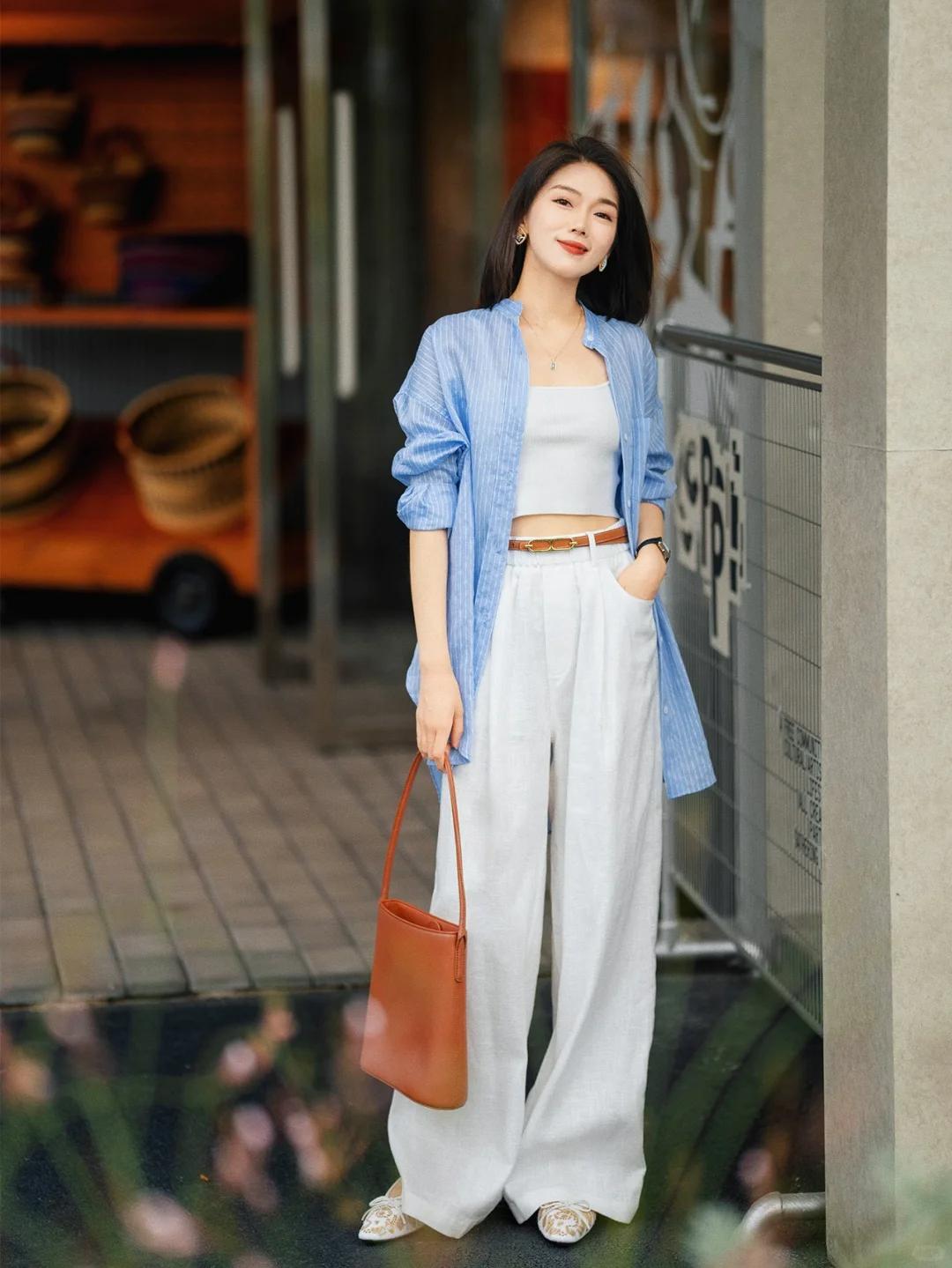 Năm nay "quần trắng" hot quá rồi, mặc thế này vừa sang trọng vừa thời thượng! - Ảnh 8. Năm nay "quần trắng" hot quá rồi, mặc thế này vừa sang trọng vừa thời thượng! - Ảnh 8.