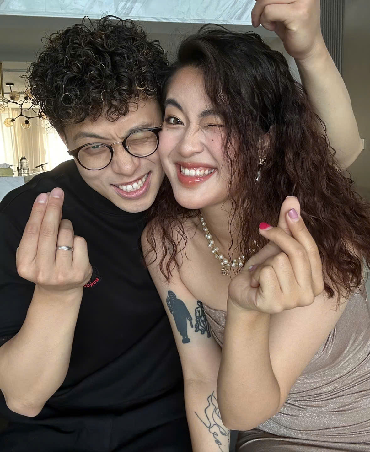 Đi ngược về qu&aacute; khứ ghen tu&ocirc;ng với chồng v&agrave; bạn học lớp mẫu gi&aacute;o khiến tất cả thốt l&ecirc;n: Chị thắng!- Ảnh 5.