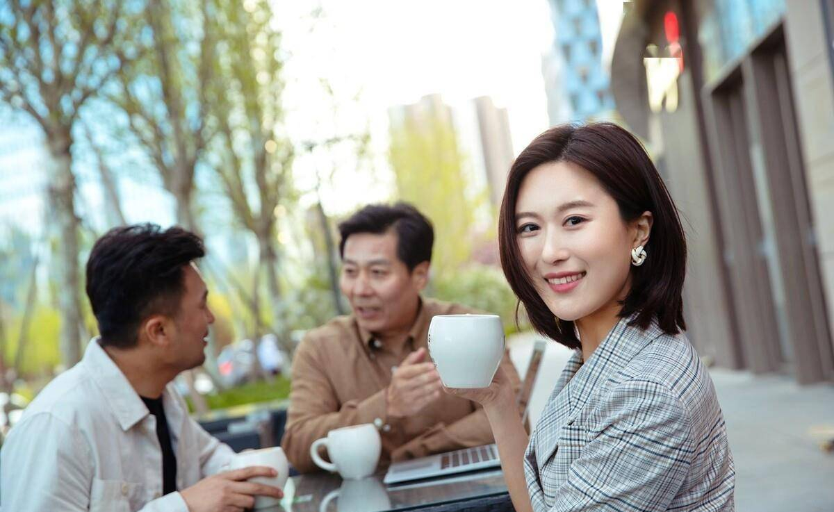 Phụ nữ “lão hóa chậm” về cơ bản thích ăn hai loại thực phẩm này, ai ăn đều đặn càng trẻ lâu, cả 2 đều có sẵn ở Việt Nam - Ảnh 2. Phụ nữ “lão hóa chậm” về cơ bản thích ăn hai loại thực phẩm này, ai ăn đều đặn càng trẻ lâu, cả 2 đều có sẵn ở Việt Nam - Ảnh 2.