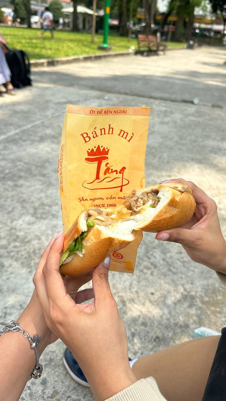 Ăn thử 4 thương hiệu hot bậc nhất Lễ hội Bánh mì năm nay, 1 cái tên nổi tiếng gây thất vọng- Ảnh 6.