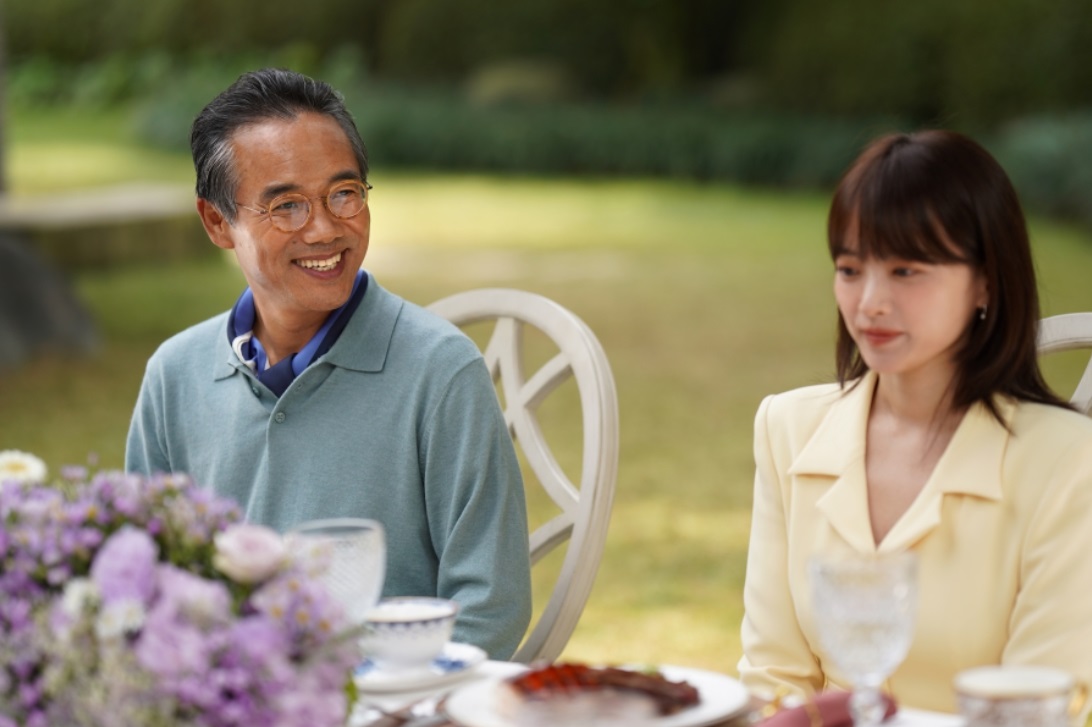 Bạn gái tôi nói khi nào có nhà sẽ cưới, bố tôi liền đưa ra cuốn sổ đỏ và kèm theo điều kiện khiến cô ấy sợ tái mặt - Ảnh 1. Bạn gái tôi nói khi nào có nhà sẽ cưới, bố tôi liền đưa ra cuốn sổ đỏ và kèm theo điều kiện khiến cô ấy sợ tái mặt - Ảnh 1.