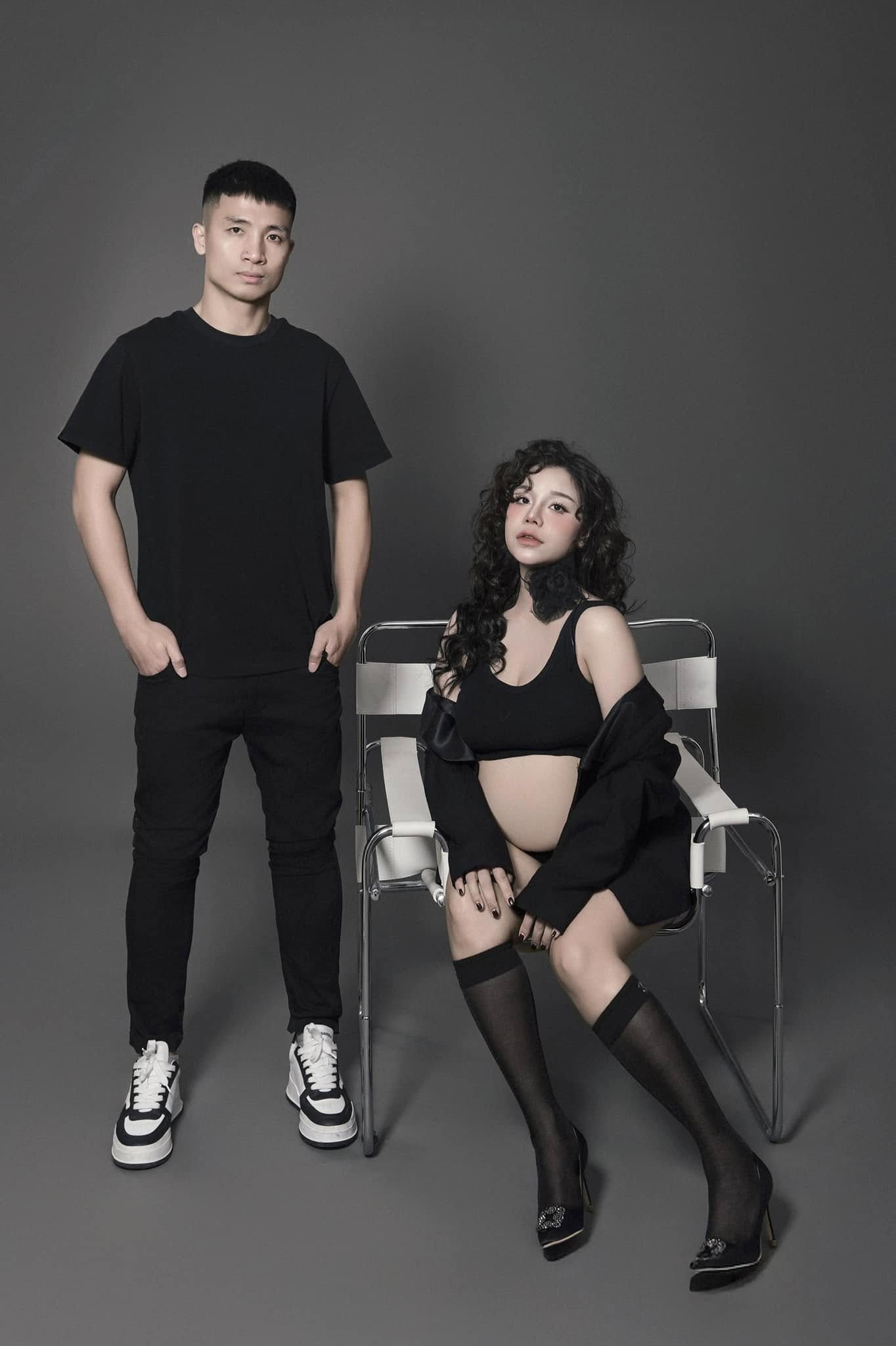 Vợ Bùi Tiến Dũng bụng bầu vượt mặt nhan sắc vẫn đỉnh của chóp, gia đình sóng gió nhất làng bóng Vợ Bùi Tiến Dũng bụng bầu vượt mặt nhan sắc vẫn đỉnh của chóp, gia đình sóng gió nhất làng bóng