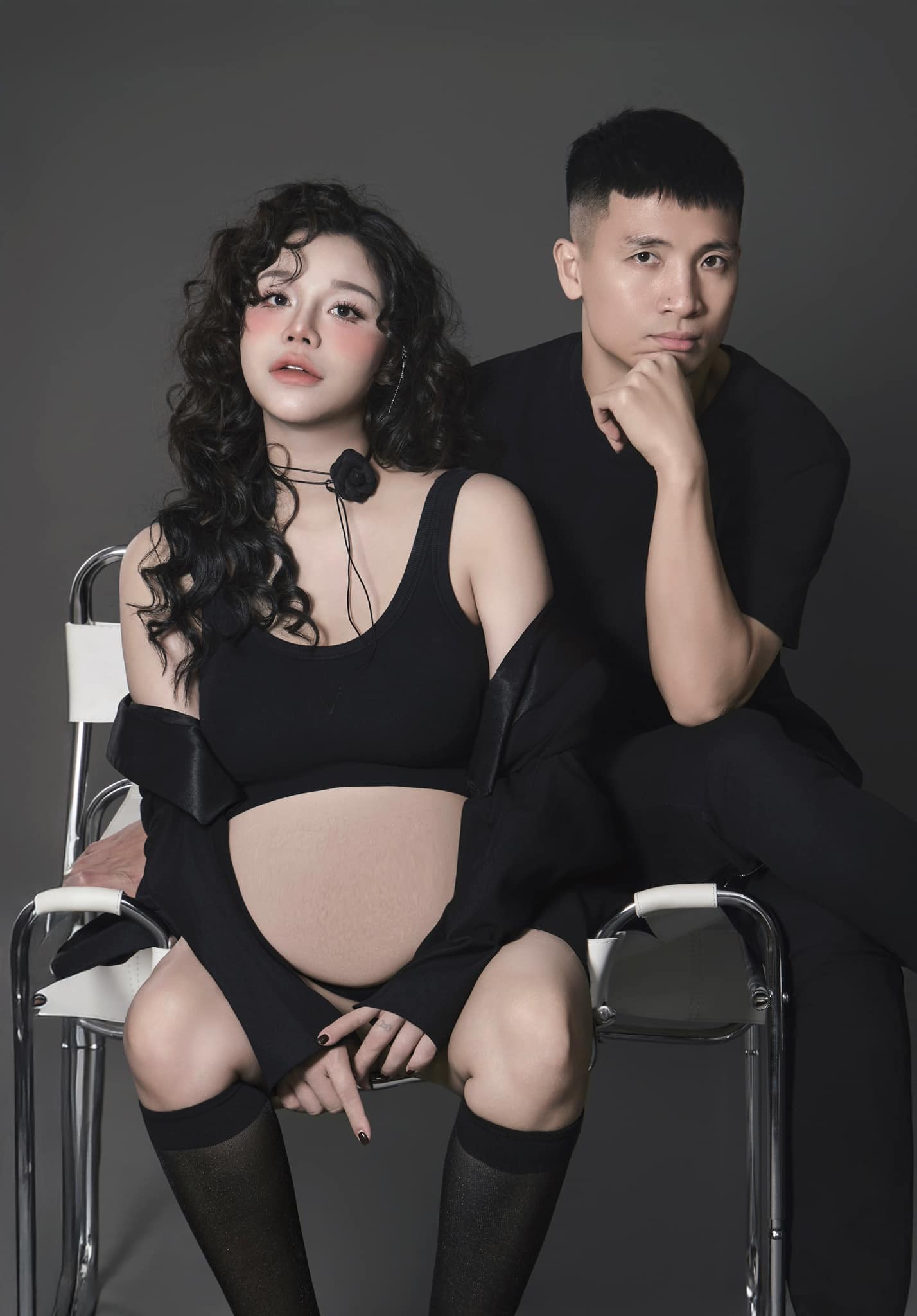 Vợ Bùi Tiến Dũng bụng bầu vượt mặt nhan sắc vẫn đỉnh của chóp, gia đình sóng gió nhất làng bóng Vợ Bùi Tiến Dũng bụng bầu vượt mặt nhan sắc vẫn đỉnh của chóp, gia đình sóng gió nhất làng bóng