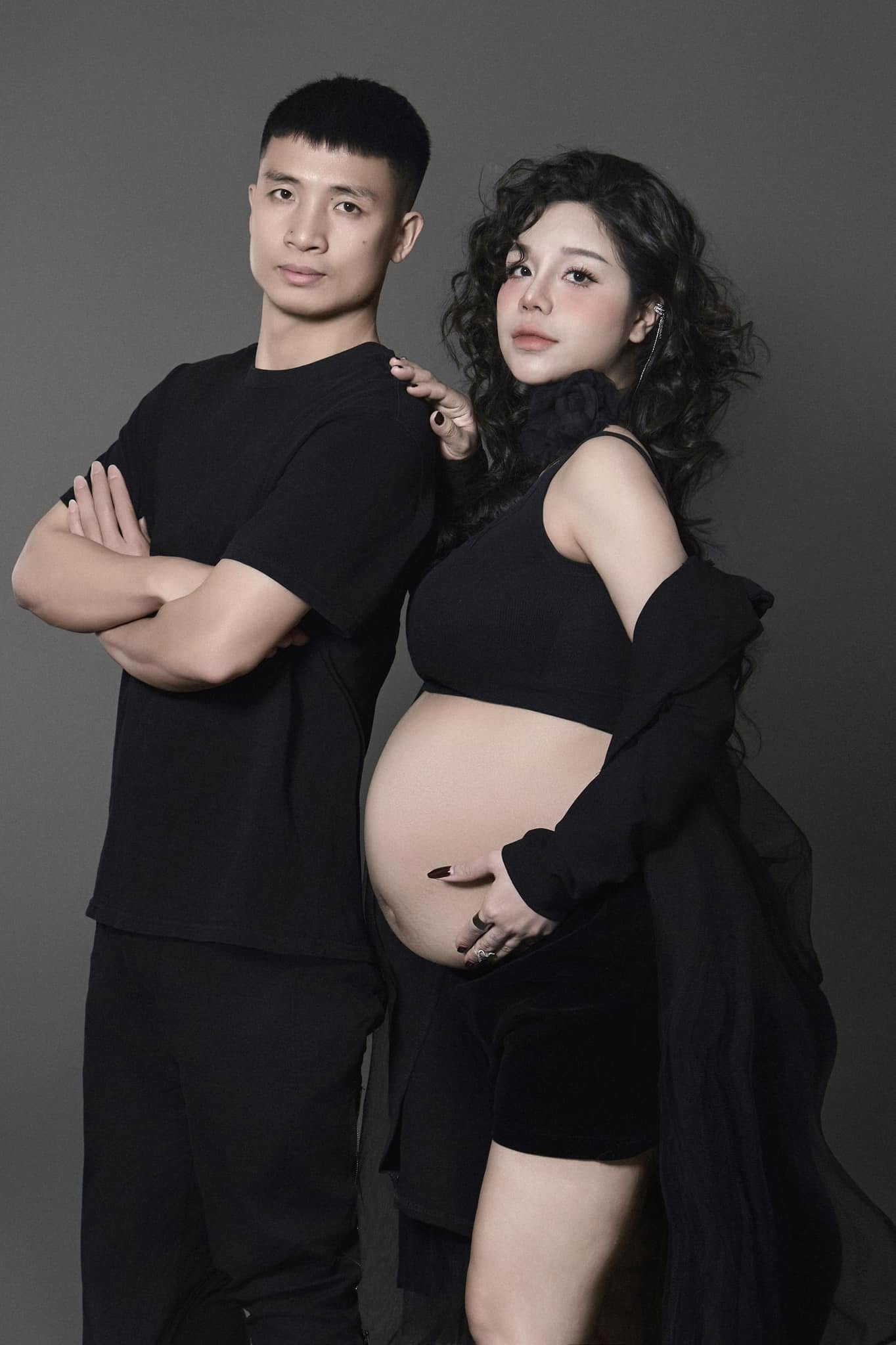 Vợ Bùi Tiến Dũng bụng bầu vượt mặt nhan sắc vẫn đỉnh của chóp, gia đình sóng gió nhất làng bóng Vợ Bùi Tiến Dũng bụng bầu vượt mặt nhan sắc vẫn đỉnh của chóp, gia đình sóng gió nhất làng bóng