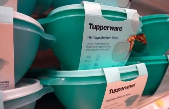 Sự sụp đổ của 'tượng đài' Tupperware: Phá sản vì không chịu đổi mới suốt 80 năm, thua xa các đối thủ làm đồ siêu rẻ - Ảnh 2. Sự sụp đổ của 'tượng đài' Tupperware: Phá sản vì không chịu đổi mới suốt 80 năm, thua xa các đối thủ làm đồ siêu rẻ - Ảnh 2.