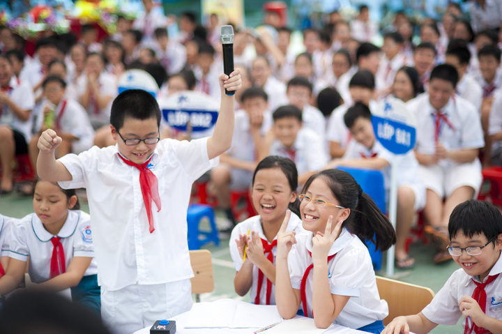 Quy định mới về giờ dạy, hỗ trợ học phí sinh viên sư phạm có hiệu lực từ tháng 4 - Ảnh 1.