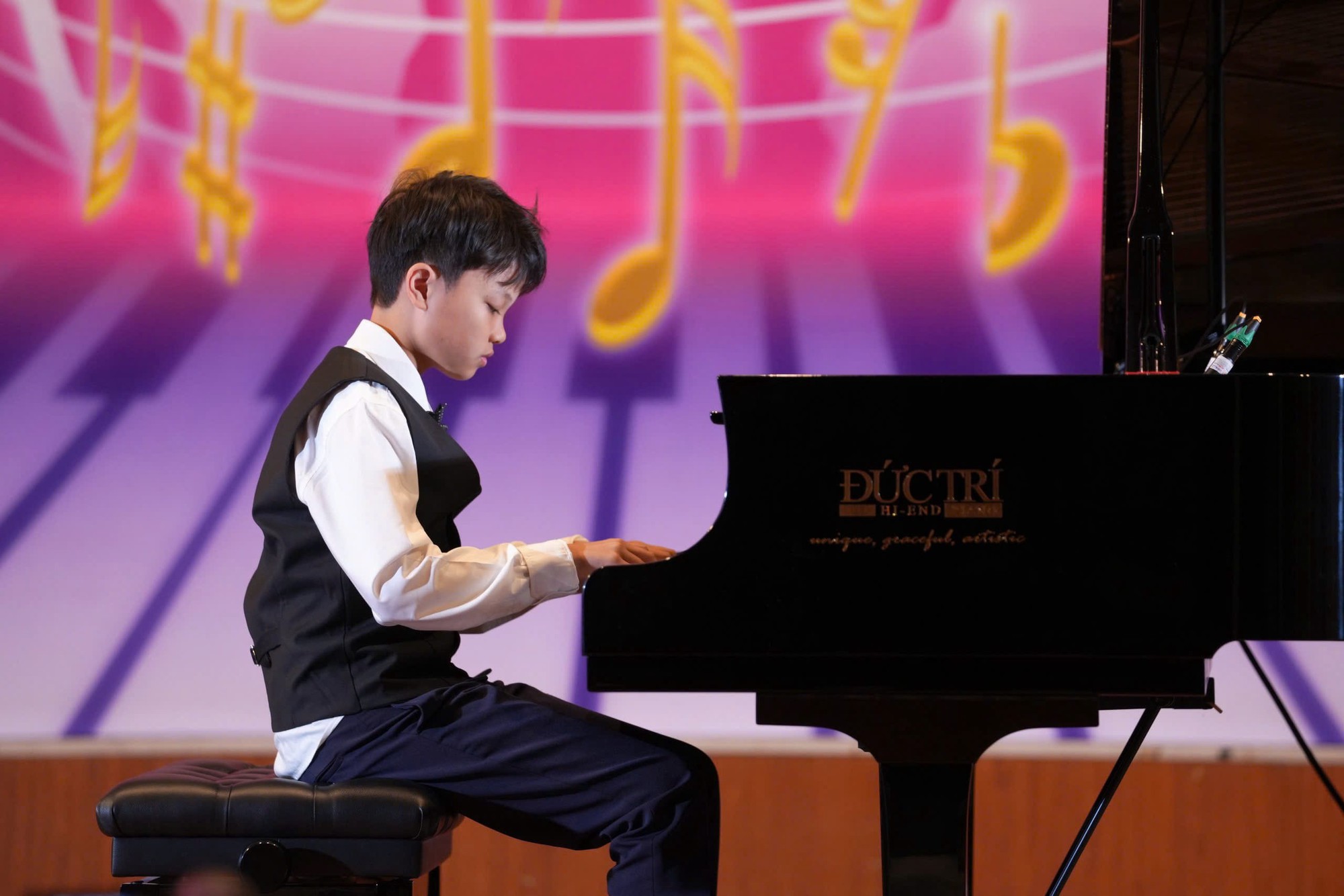 Đêm Chung Kết Festival Piano Talent Toàn Quốc 2025: Tôn vinh tài năng trẻ Việt Nam- Ảnh 2. Đêm Chung Kết Festival Piano Talent Toàn Quốc 2025: Tôn vinh tài năng trẻ Việt Nam- Ảnh 2.