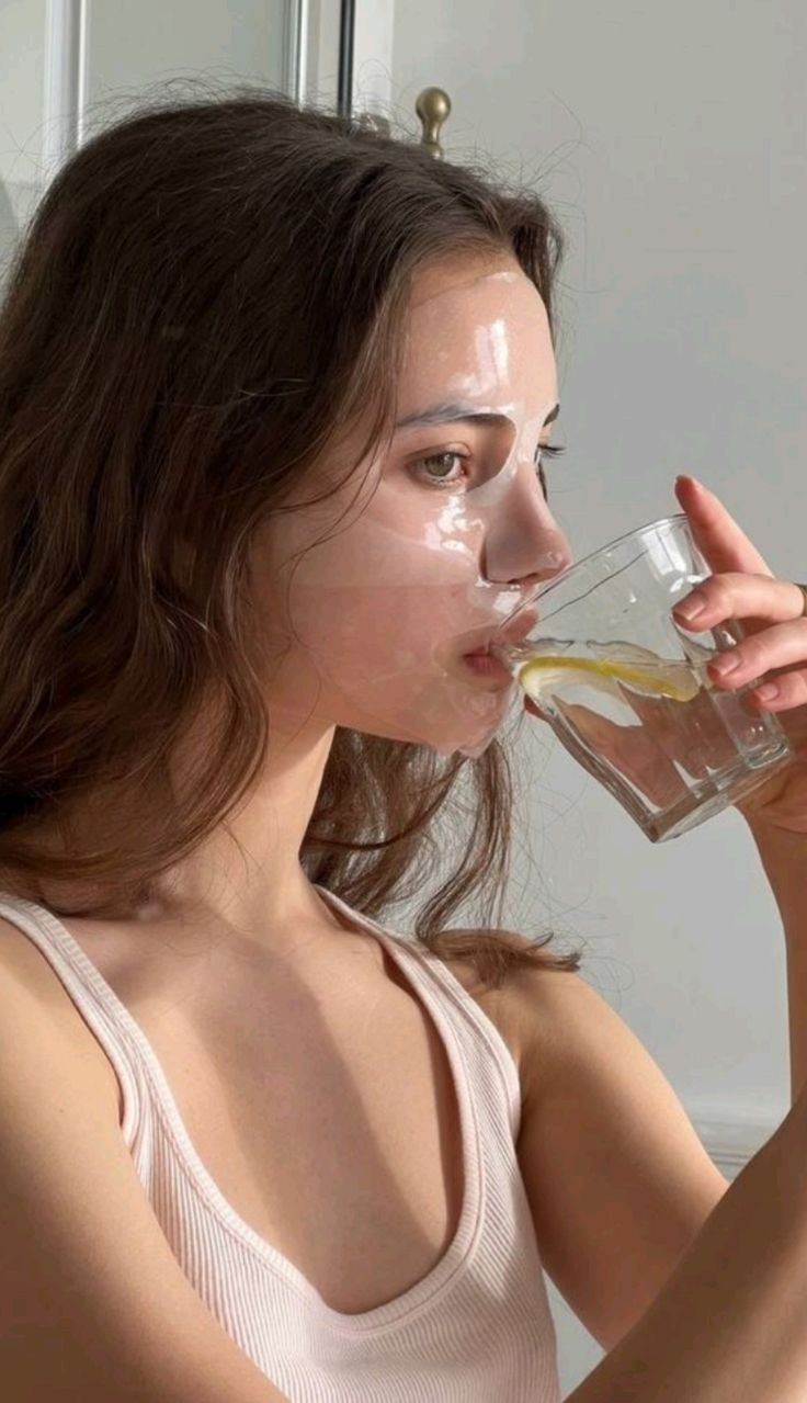 Để việc skincare không trở thành thảm họa, bạn cần biết chính xác mình thuộc loại da nào! - Ảnh 2. Để việc skincare không trở thành thảm họa, bạn cần biết chính xác mình thuộc loại da nào! - Ảnh 2.