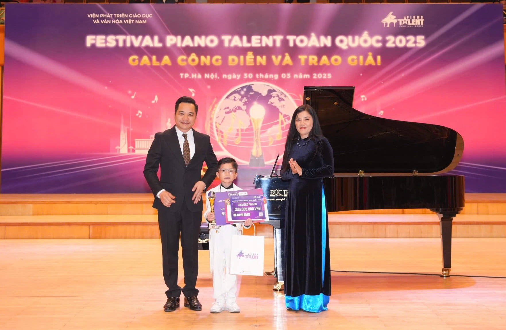Đêm Chung Kết Festival Piano Talent Toàn Quốc 2025: Tôn vinh tài năng trẻ Việt Nam- Ảnh 1. Đêm Chung Kết Festival Piano Talent Toàn Quốc 2025: Tôn vinh tài năng trẻ Việt Nam- Ảnh 1.