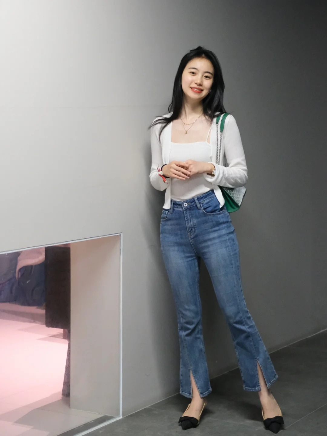 Jean lửng chính là chiếc quần vạn năng, mặc thế này đẹp bùng nổ! - Ảnh 10. Jean lửng chính là chiếc quần vạn năng, mặc thế này đẹp bùng nổ! - Ảnh 10.