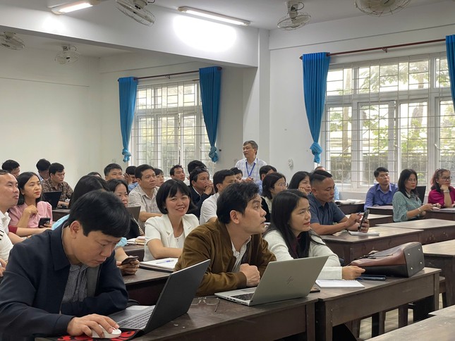 Nhiều thay đổi về xây dựng câu hỏi, đề thi tốt nghiệp THPT - Ảnh 2.