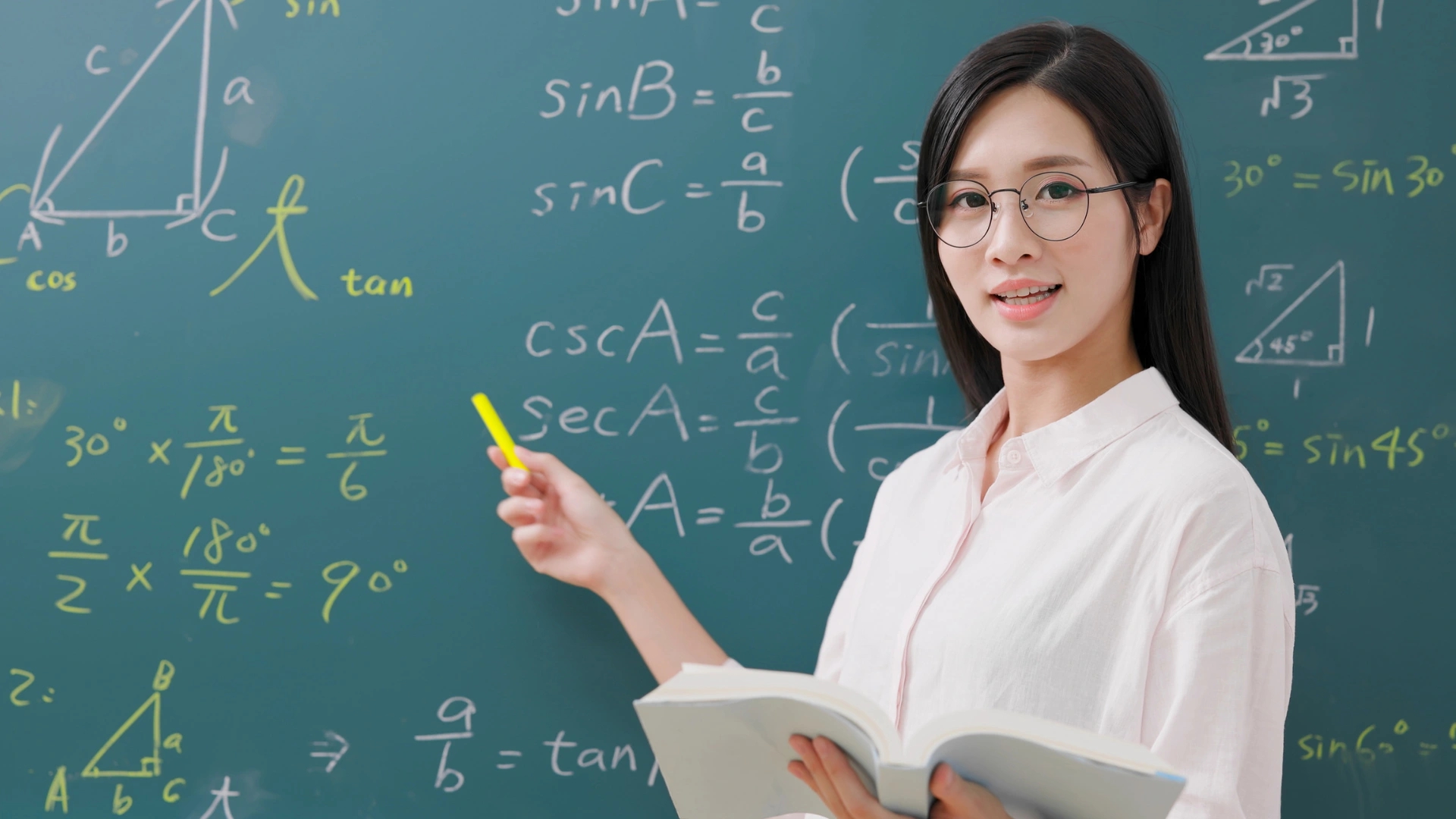 Hỏi DeepSeek và Grok “Nghề nào khó bị AI thay thế tại Việt Nam”, nhiều người biết câu trả lời lập tức thở phào - Ảnh 1.