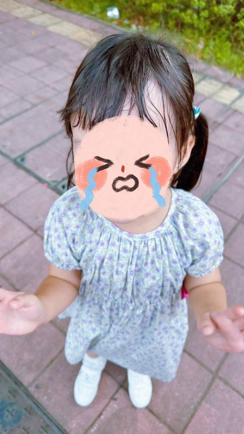 Mẹ nào cũng muốn con xinh nhưng chuyên gia nói: Biến con thành "công chúa" chưa chắc là yêu thương, có khi còn là BI KỊCH!- Ảnh 1. Mẹ nào cũng muốn con xinh nhưng chuyên gia nói: Biến con thành "công chúa" chưa chắc là yêu thương, có khi còn là BI KỊCH!- Ảnh 1.