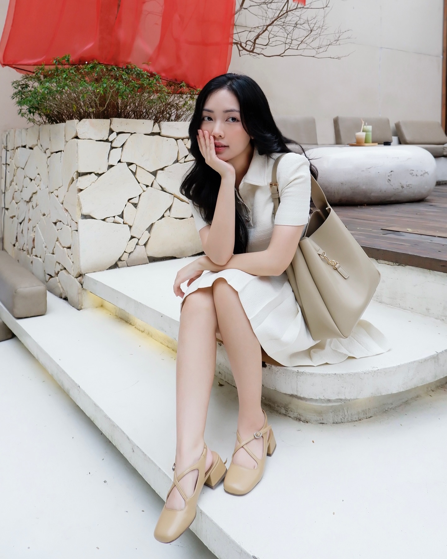 Dàn WAGs Việt khoe sắc rực rỡ ngày 8/3, Doãn Hải My cũng phải lép vế trước cô gái với vóc dáng cực phẩm- Ảnh 15. Dàn WAGs Việt khoe sắc rực rỡ ngày 8/3, Doãn Hải My cũng phải lép vế trước cô gái với vóc dáng cực phẩm- Ảnh 15.