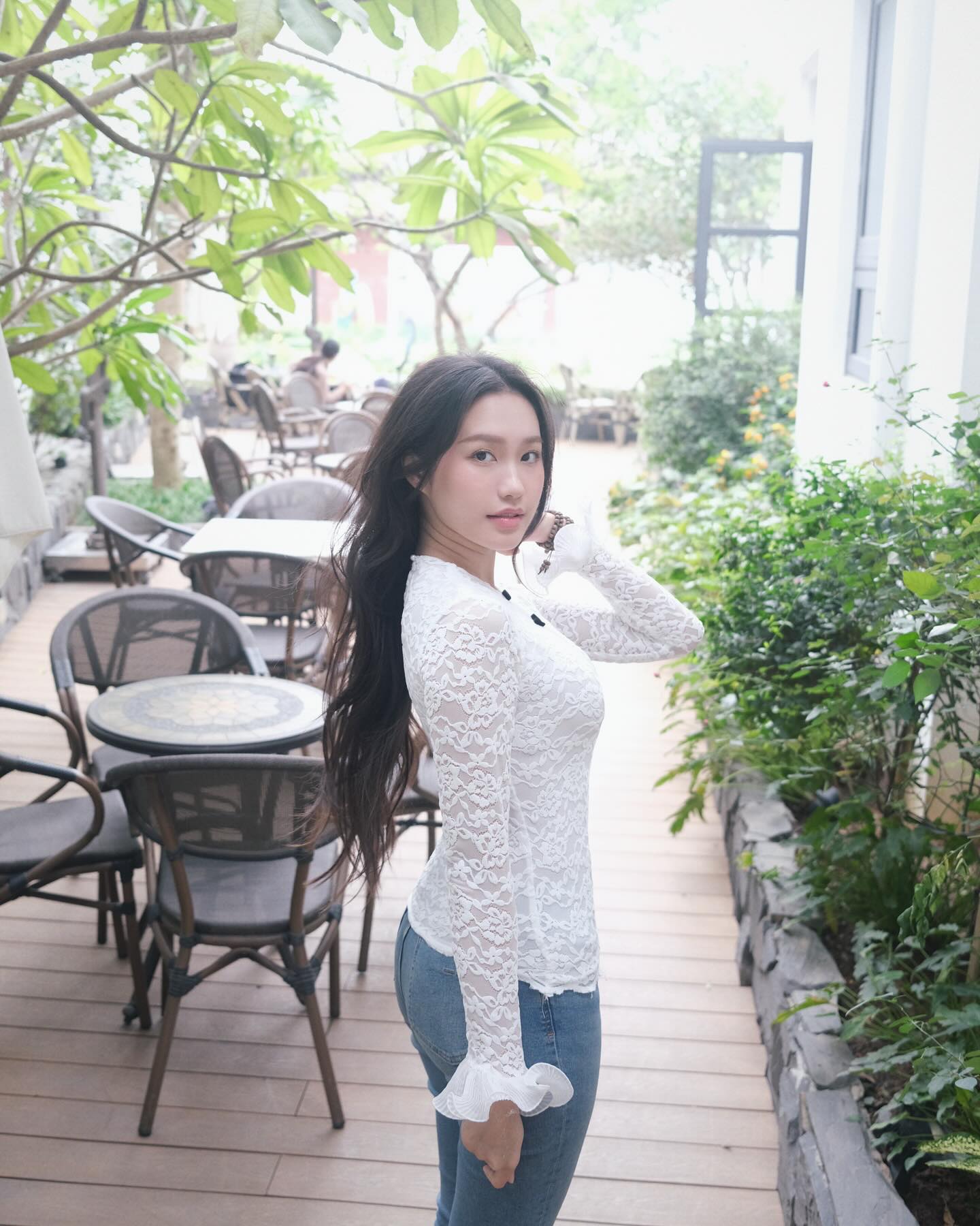 Dàn WAGs Việt khoe sắc rực rỡ ngày 8/3, Doãn Hải My cũng phải lép vế trước cô gái với vóc dáng cực phẩm- Ảnh 4. Dàn WAGs Việt khoe sắc rực rỡ ngày 8/3, Doãn Hải My cũng phải lép vế trước cô gái với vóc dáng cực phẩm- Ảnh 4.